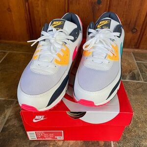 Men’s Nike Air Max 90 shoes, size 12.5.